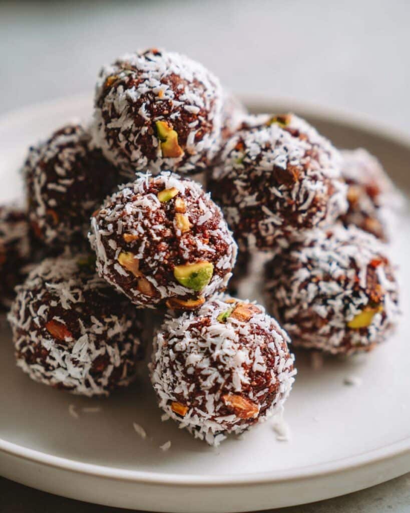 No-Bake Dubai Chocolate Balls